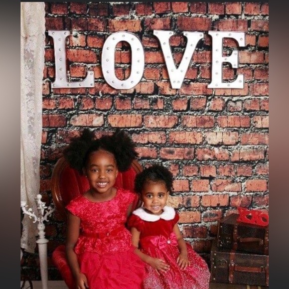 Meet the Posher: Reigning Accessories, LLC - Picture 4 of 4